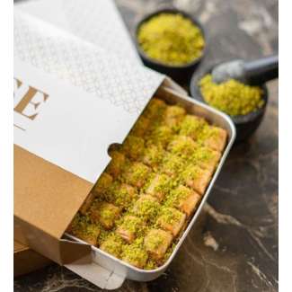 Köse Özel Fıstıklı Baklava Hediyelik Tepsi (1.2kg)